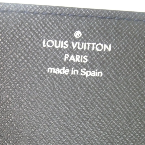 AUTH LOUIS VUITTON Black Anvelope Carte de Visite Taiga Card Case - Picture 5 of 11